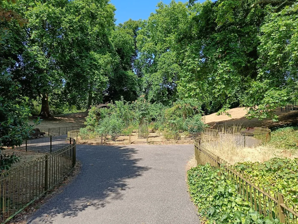 Rosery Gardens