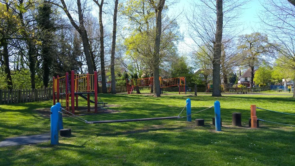 Roundshaw Park
