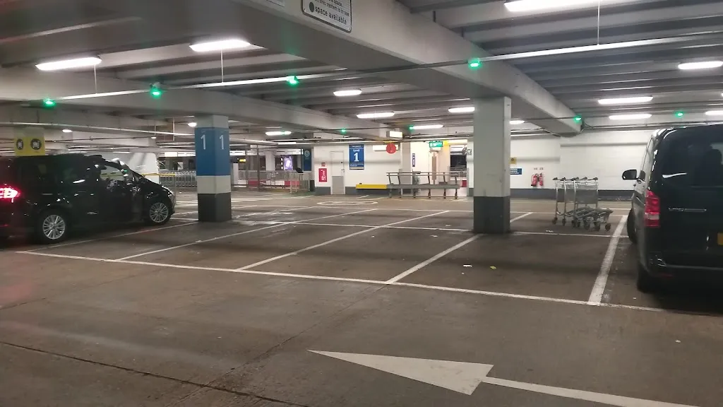 Short Stay Parking Terminal 4
