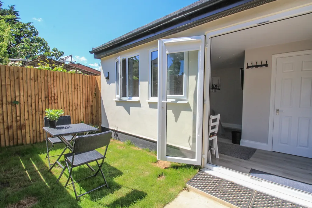 StayZo Serviced Accommodation - Crofton Park