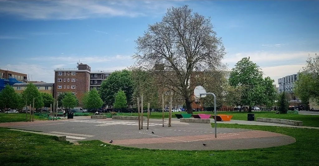 Stonebridge Common
