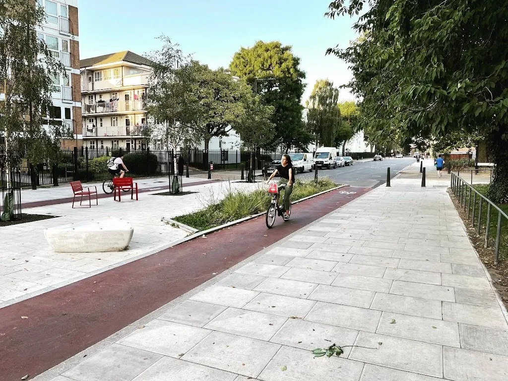 Streetscape (Bethnal Green)