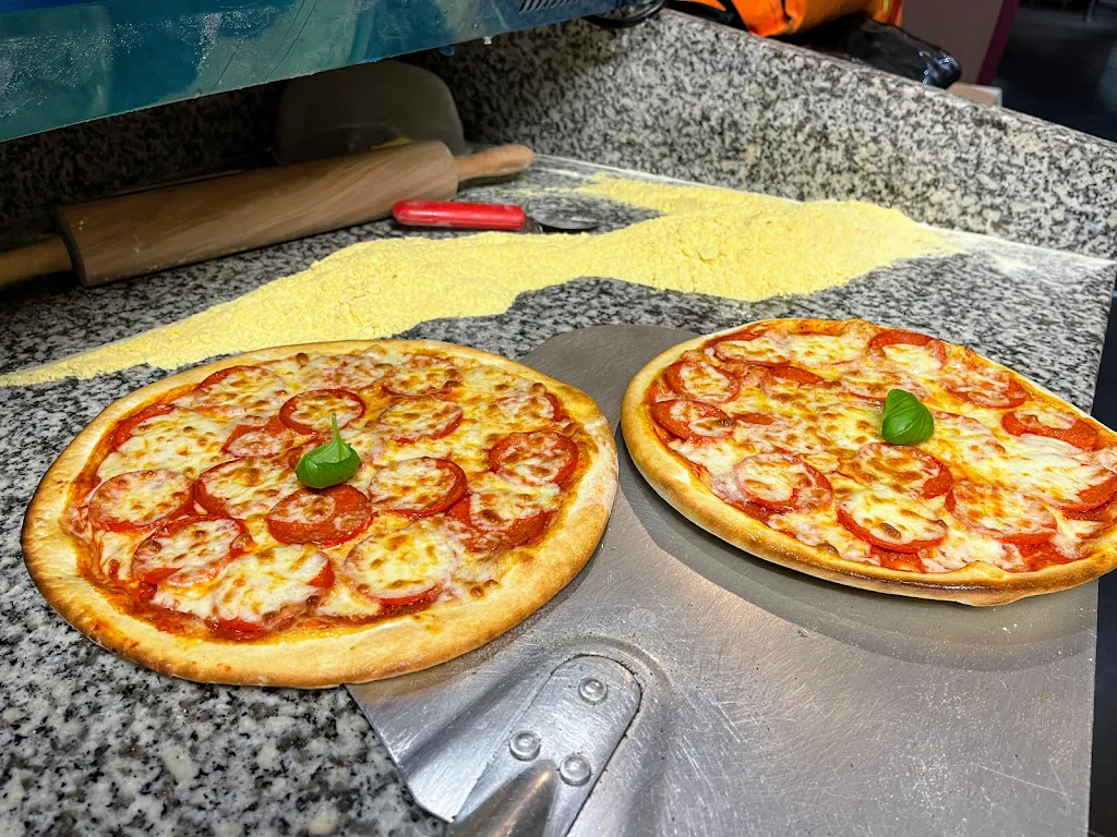 Super Pizza Forest Hill