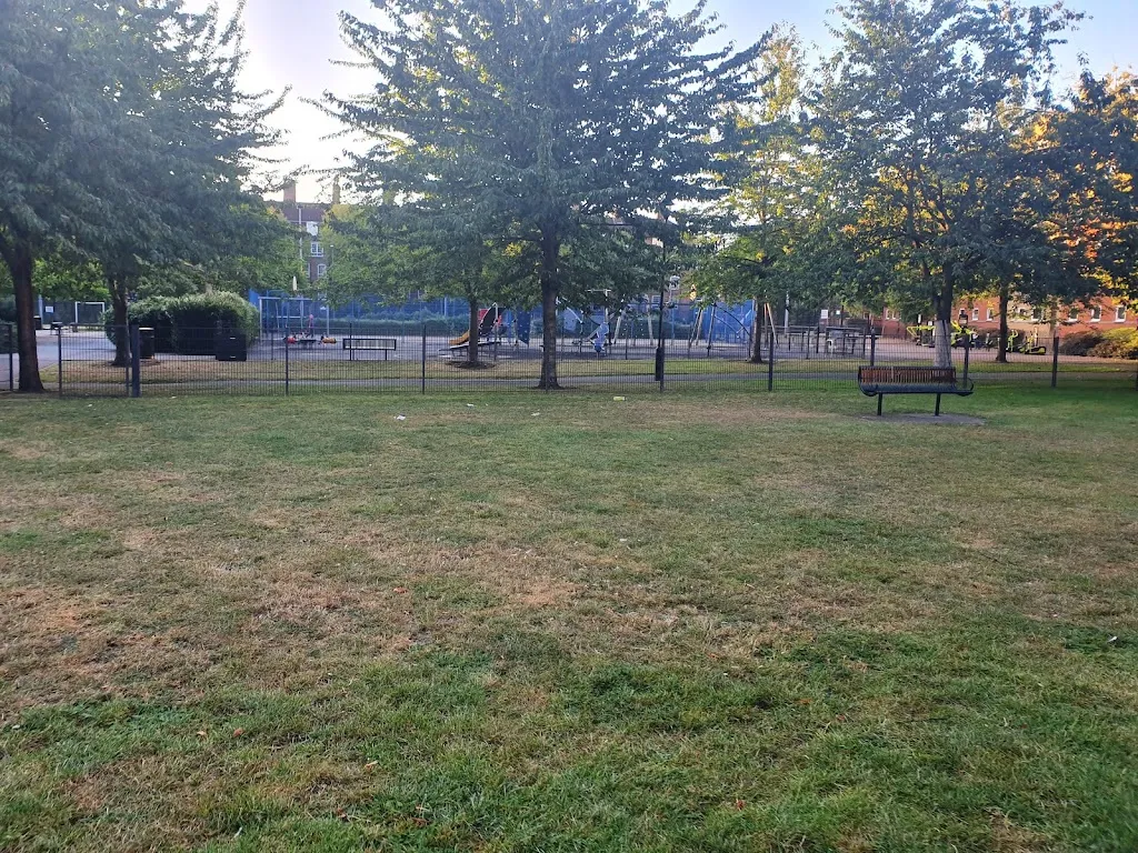 Tabard Gardens