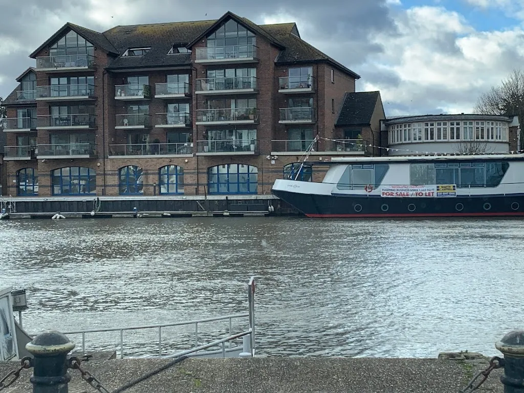 Thameside Car Park