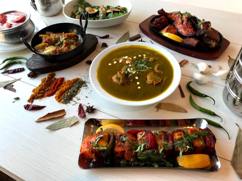 Tiffin Express, Hoxton