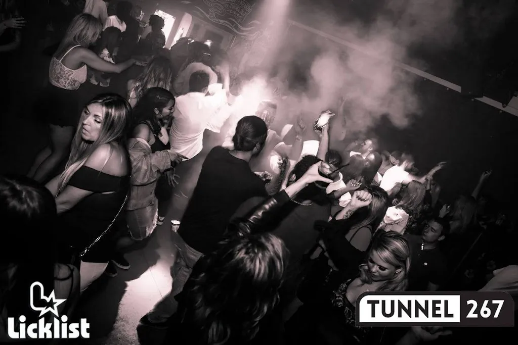 Tunnel 267
