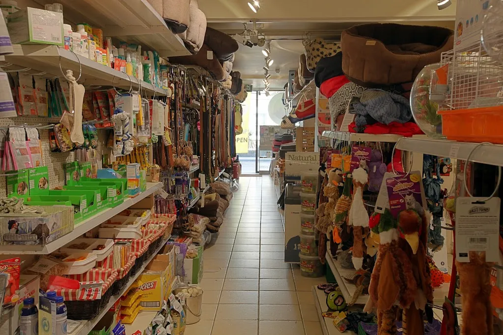 UK Pets Company (Richmond)