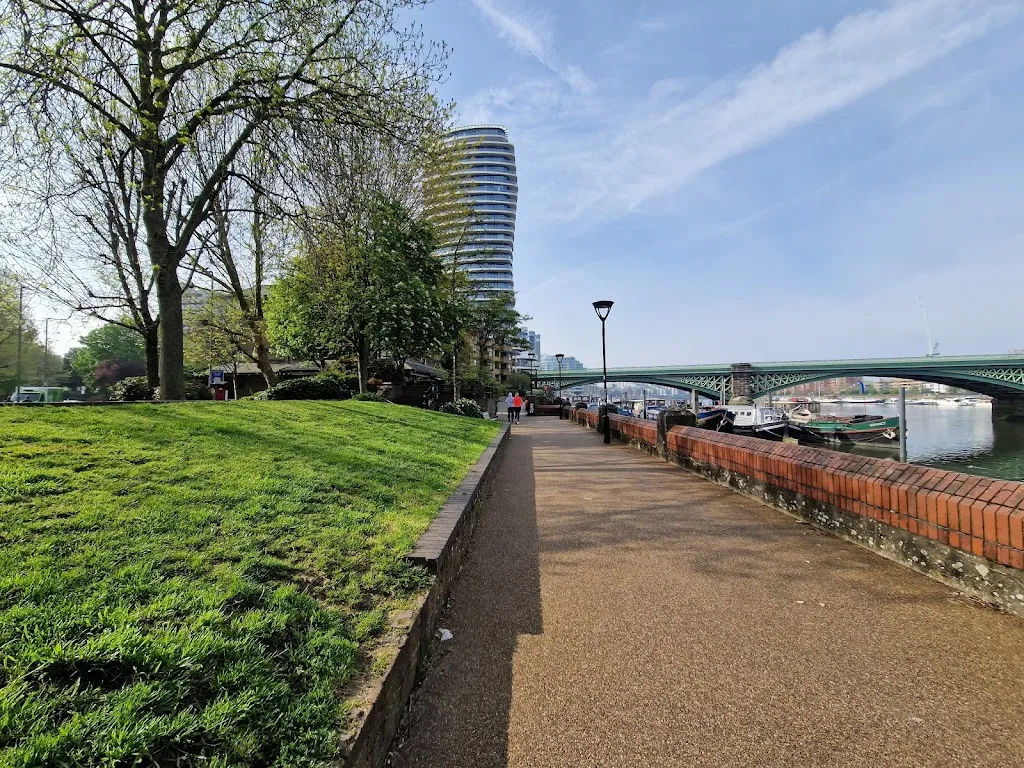 Vicarage Gardens