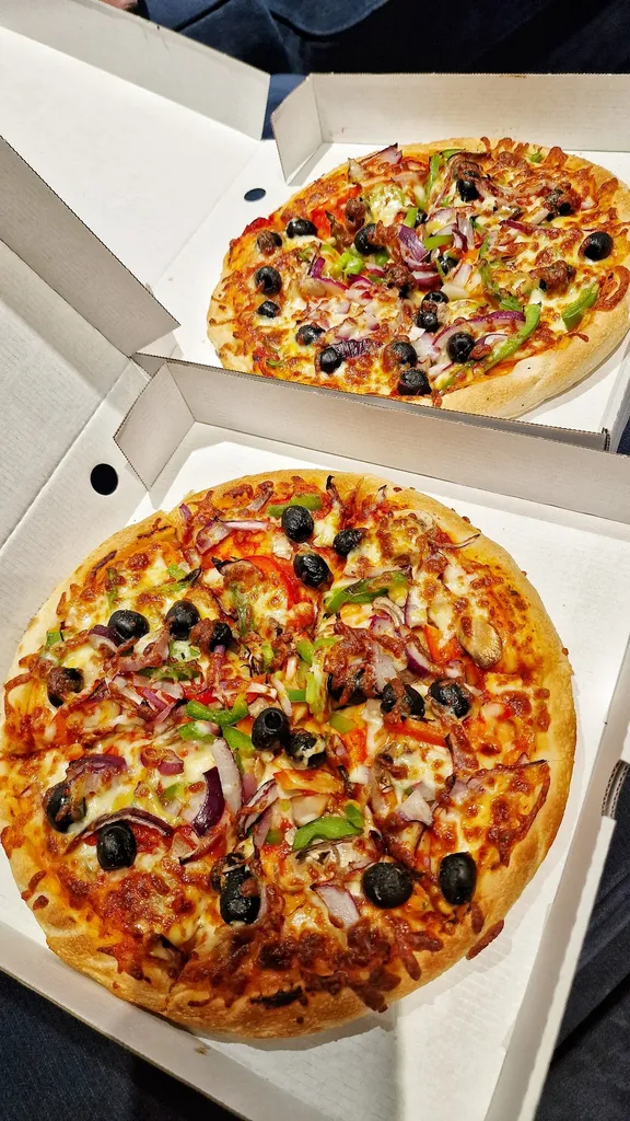 Village Pizza