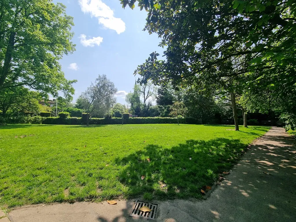 Violet Hill Gardens