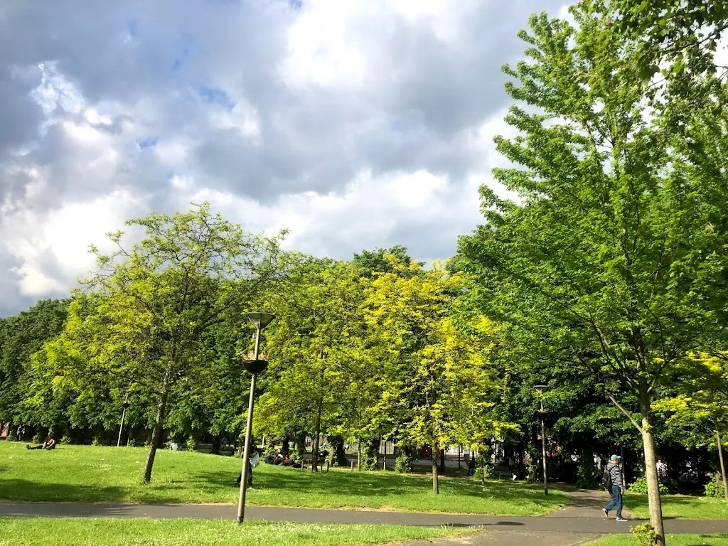 Walthamstow Town Square Gardens