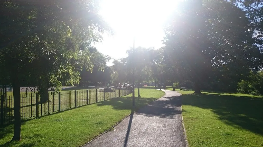 Warwick Gardens