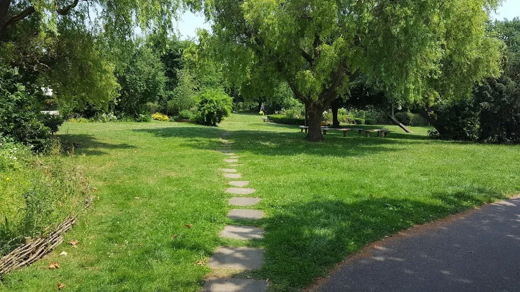 Winsford Gardens Open Space