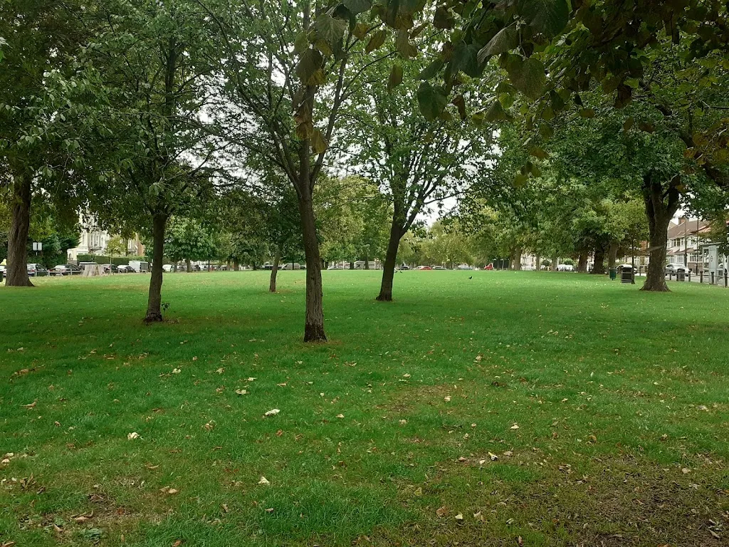 Woodside Green