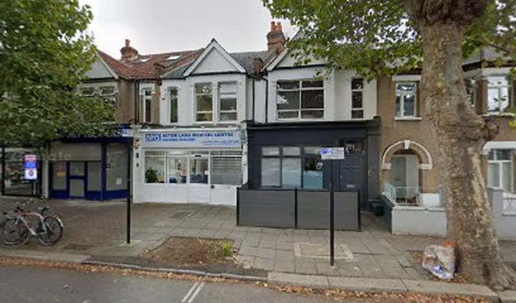 Advanced Total Therapy - Chiswick