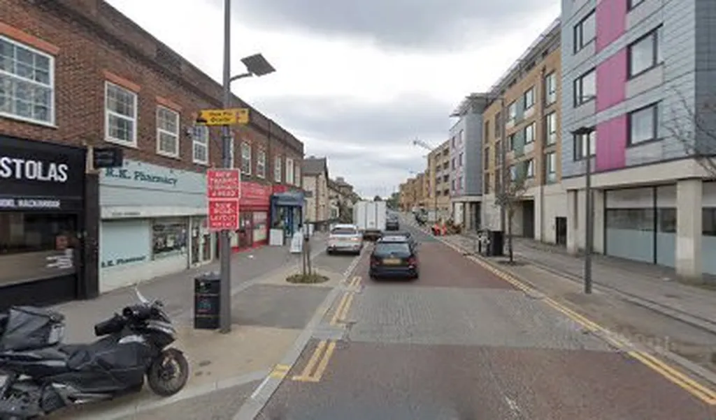 Amazon Counter - Post Office Hackbridge
