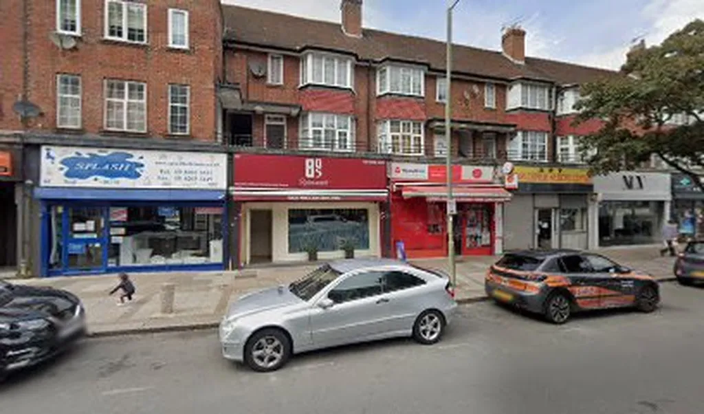 Amazon Counter - Post Office Hendon Central