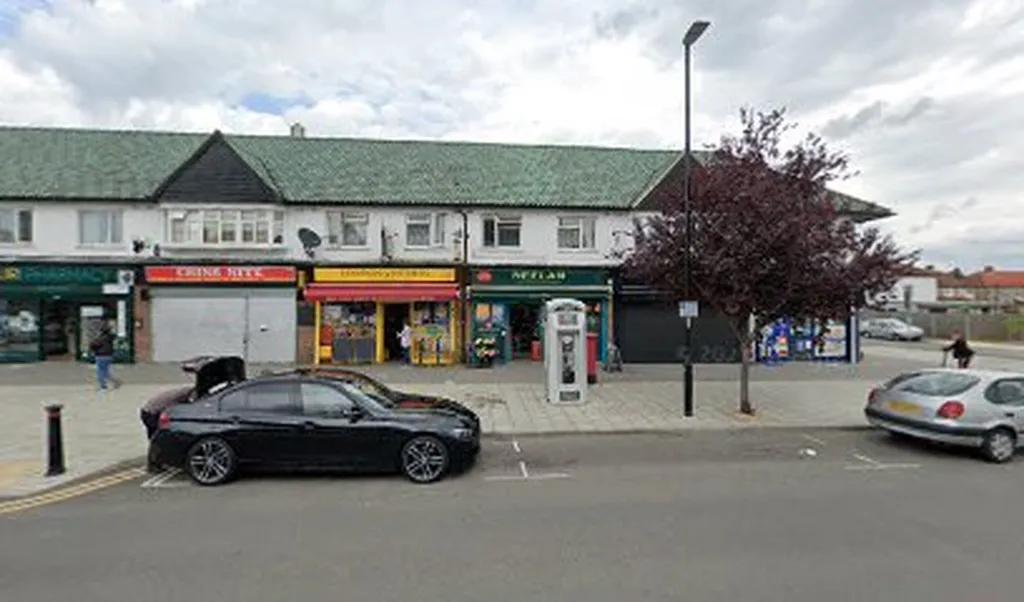 Amazon Counter - Post Office Ryefield Avenue