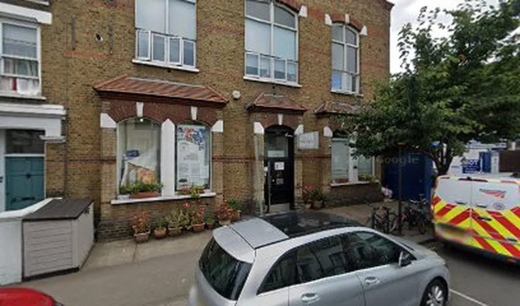 AZBUKA Russian-English School and Nursery