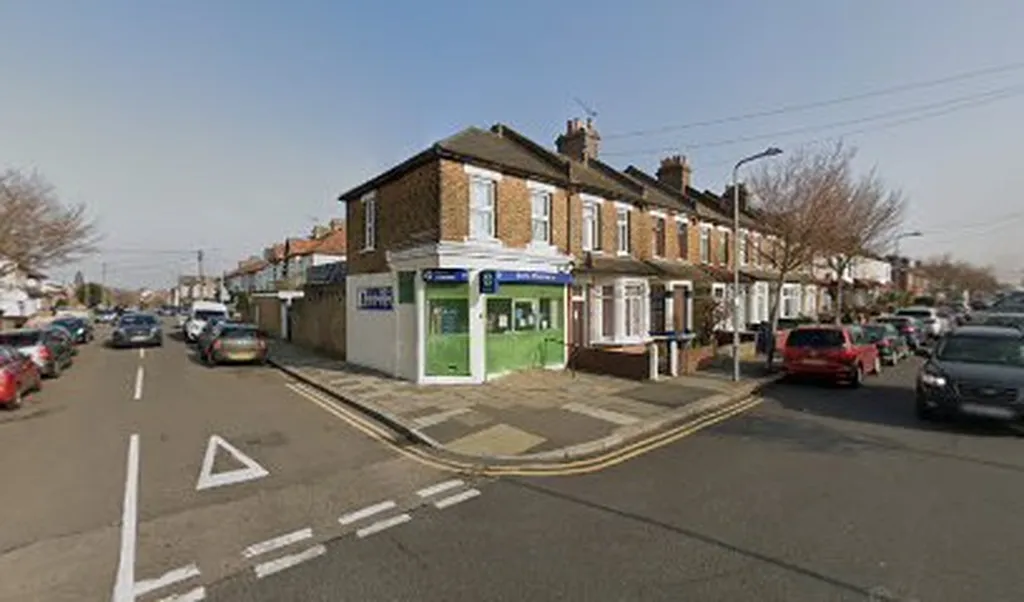 Borno Pharmacy Newbury Park