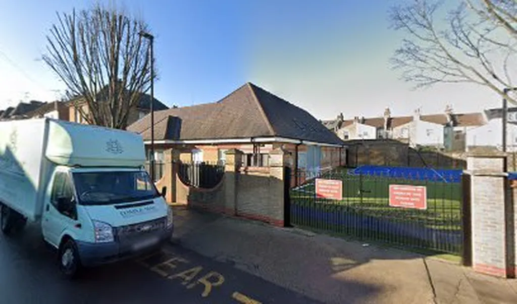 Bowes Primary School