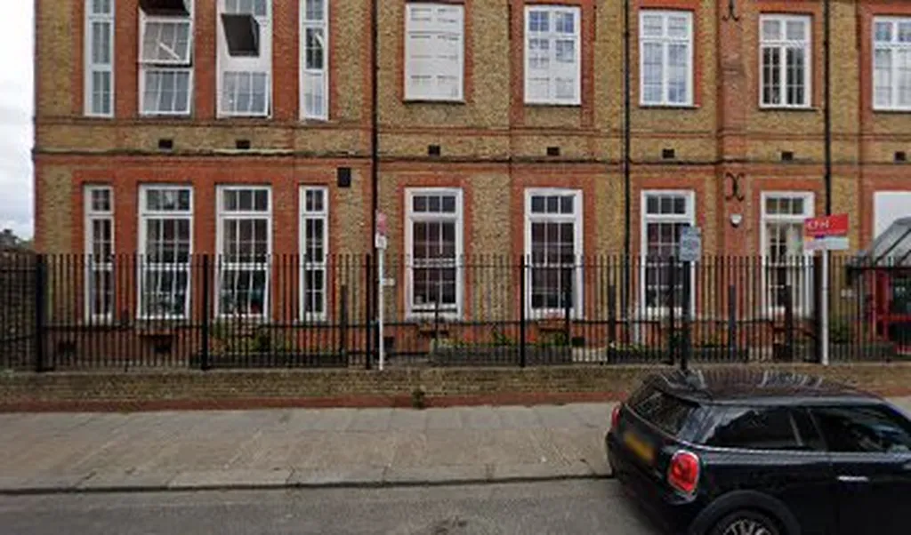 Brackenbury Primary School Learning and education
