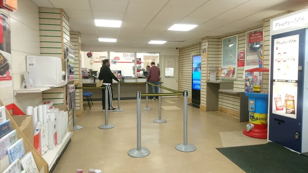 Brecknock Road Post Office