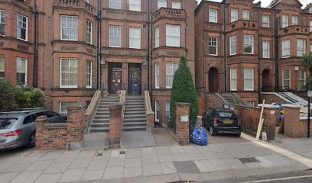 Broadhurst School