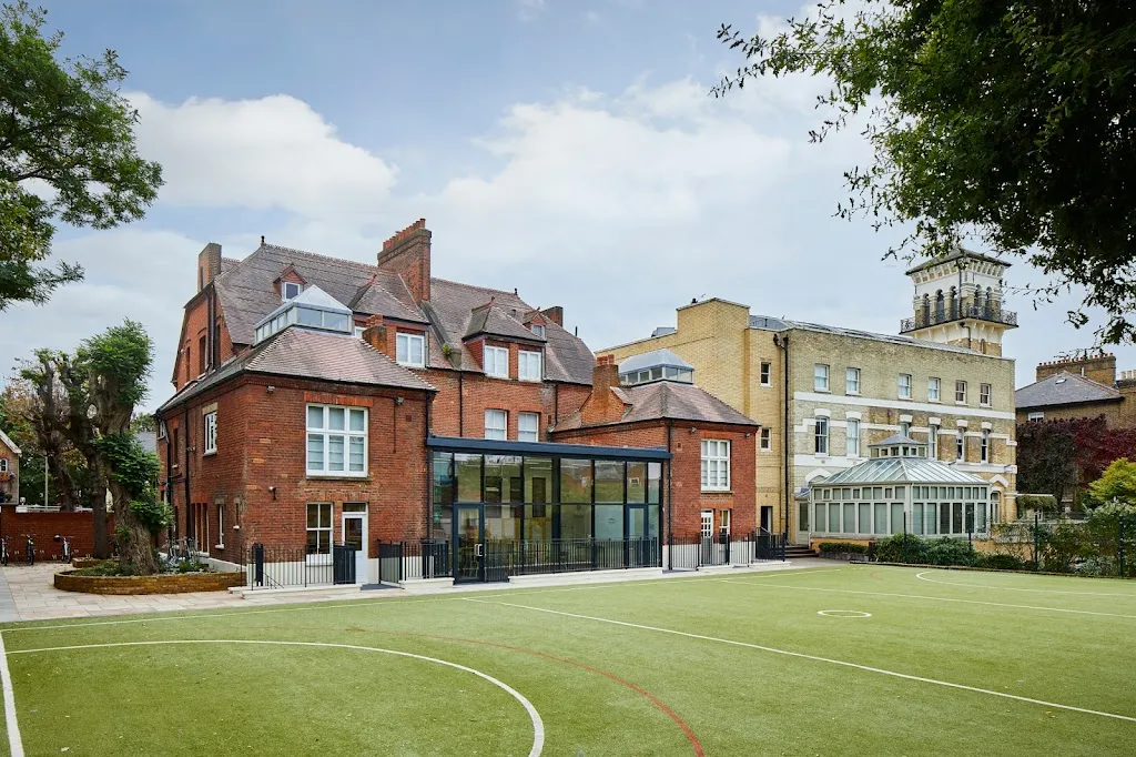 Broomwood Prep Girls (previously Broomwood Hall Upper School)