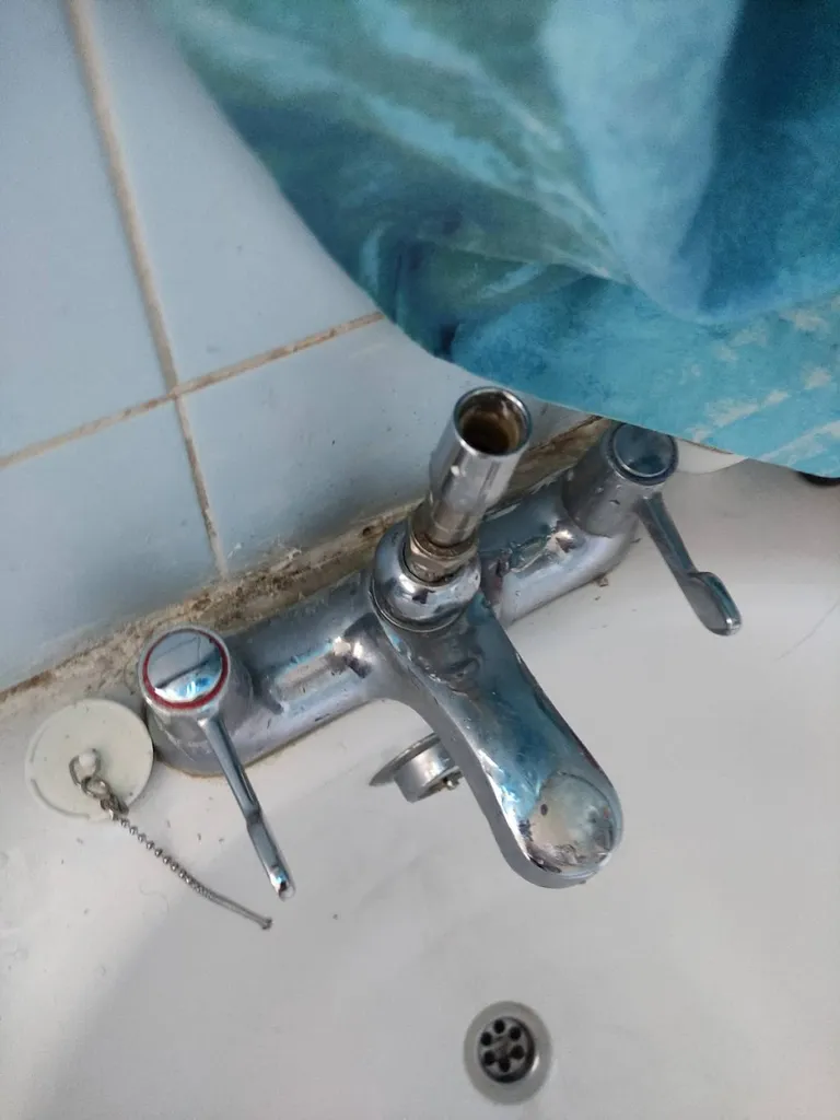 Christina Plumber | Electrical & Heating Ltd