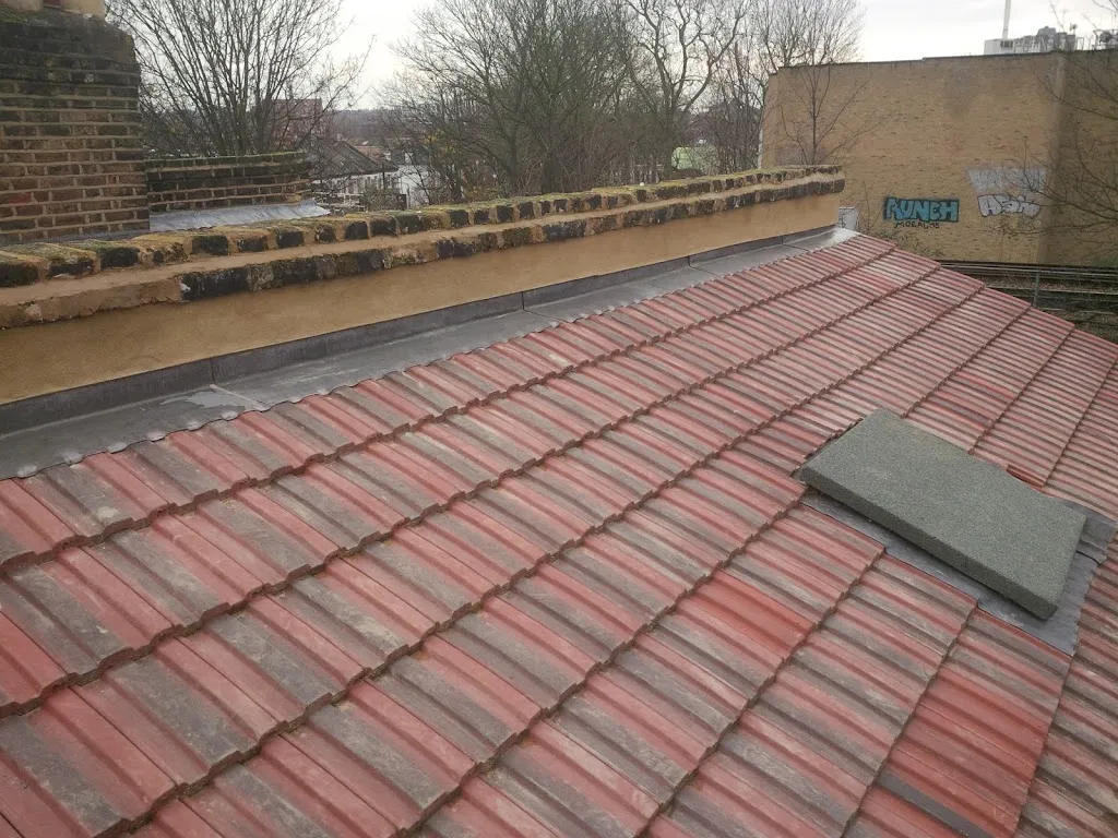 CM Roofing Services