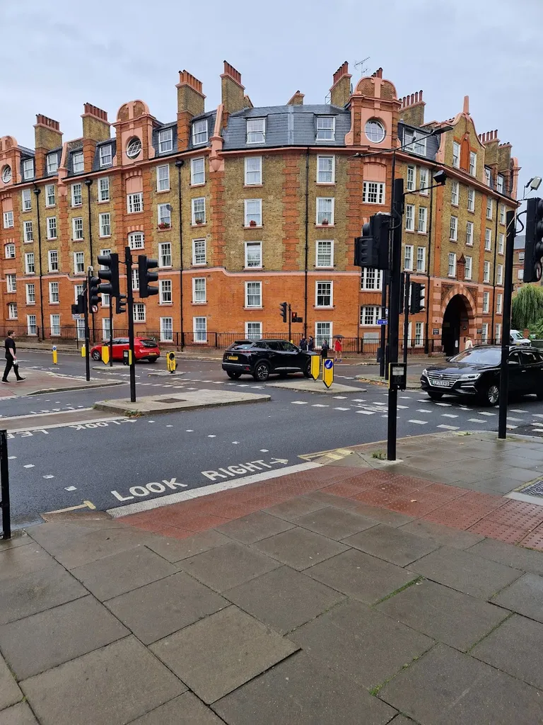 Crowndale Road Post Office