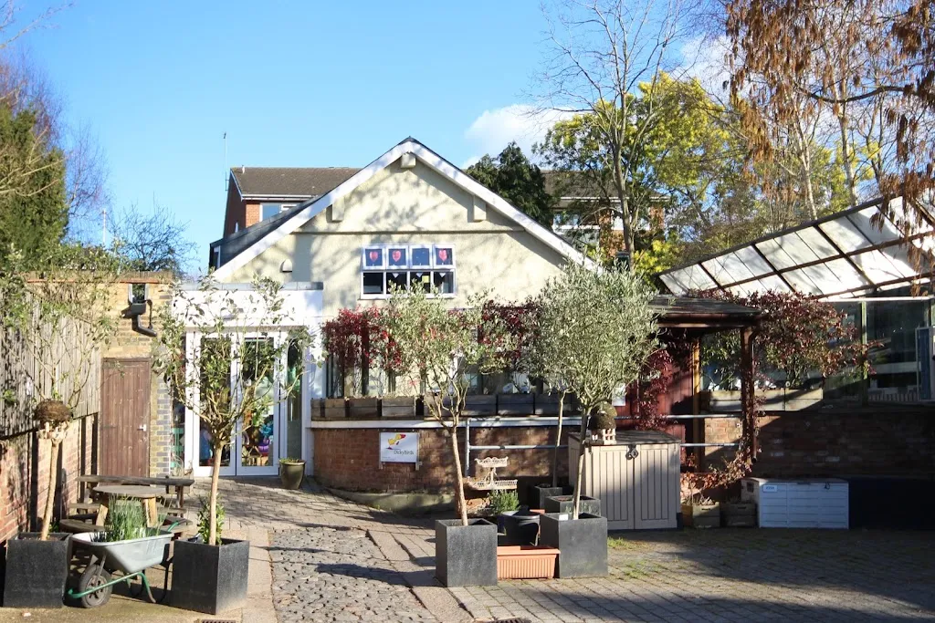 Dicky Birds Day Nursery and Preschool: Surbiton, Claremont Road