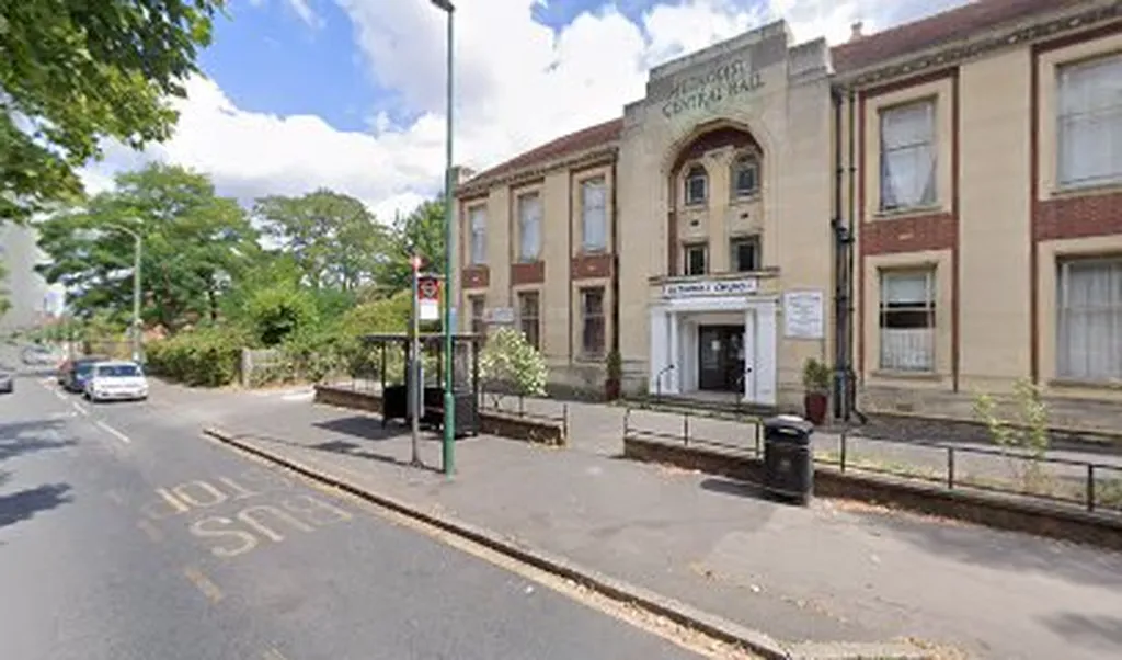 Dolphin Day Nursery