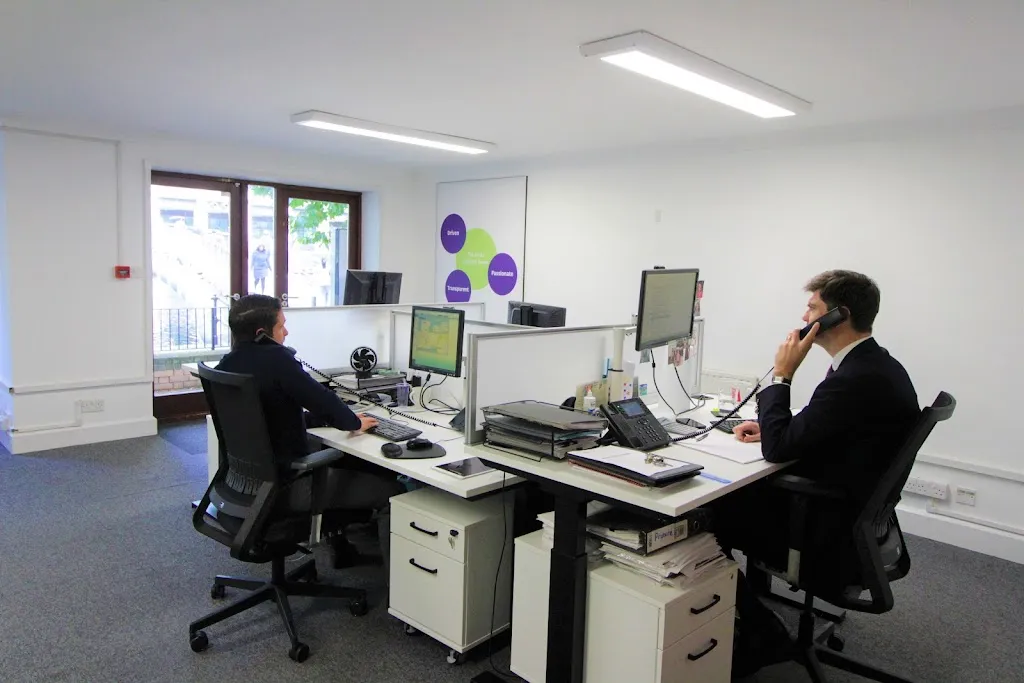 Fisks London - Estate Agents Canary Wharf Office