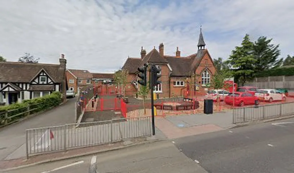 gresham-primary-school-opening-times-contacts-primary-school-in-london
