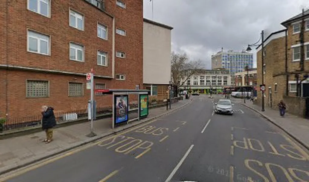 Gresham Road / Brixton Police Station (Stop K)