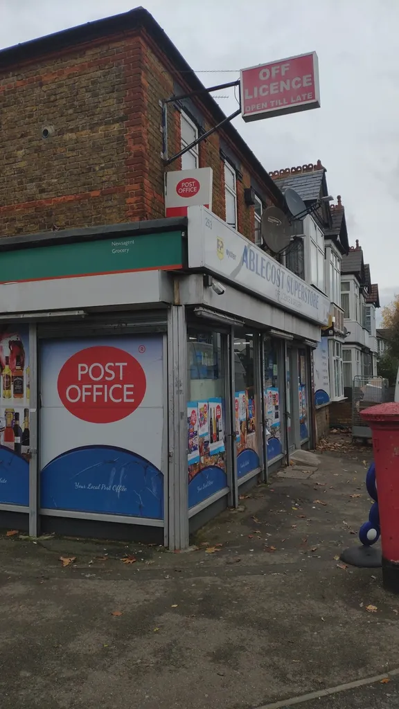 Hanworth Road Post Office