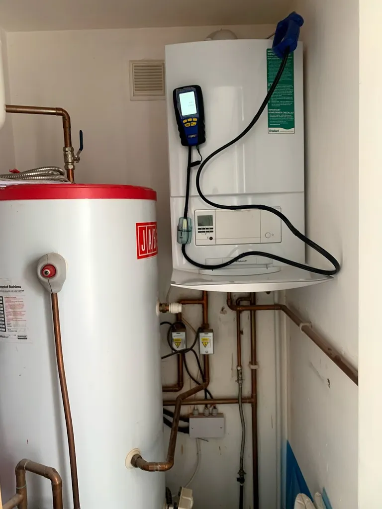 Heatflow Plumbing & Gas Ltd 24/7