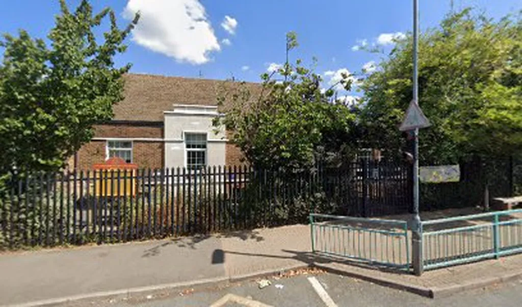 Holy Trinity C of E Junior School