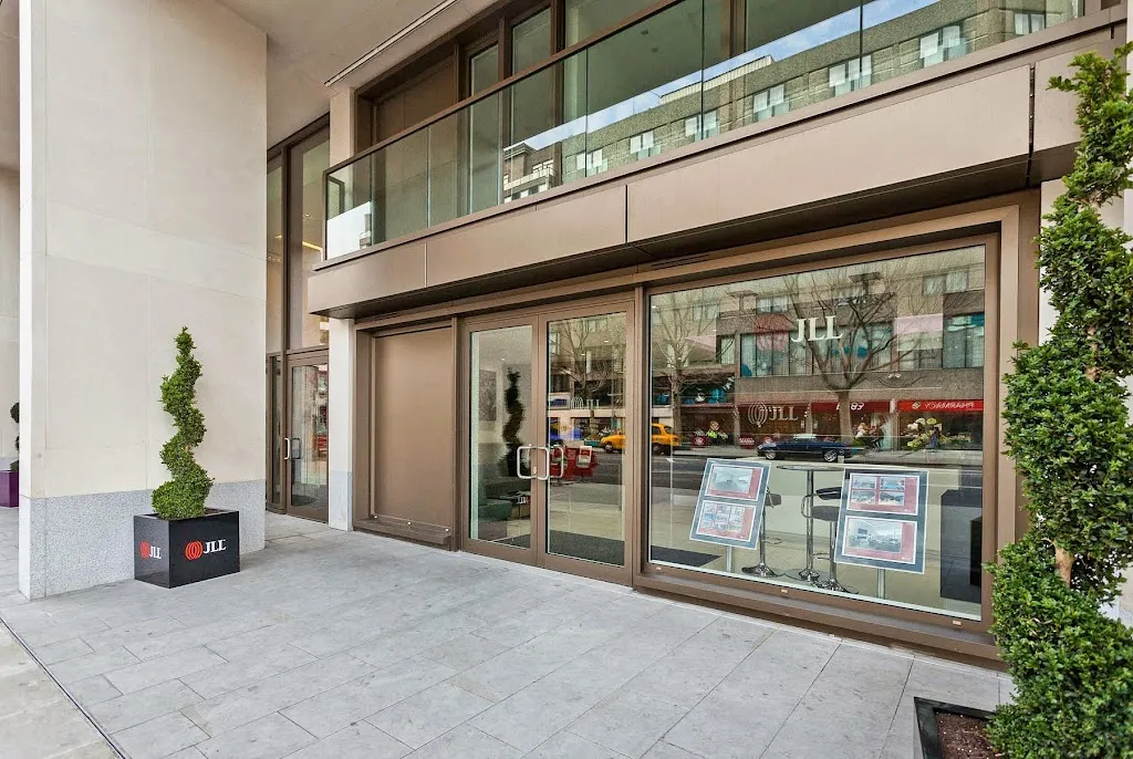 JLL Kensington Estate Agent