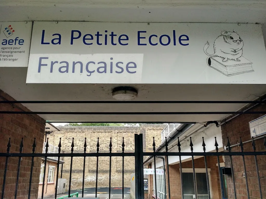 La Petite École Française