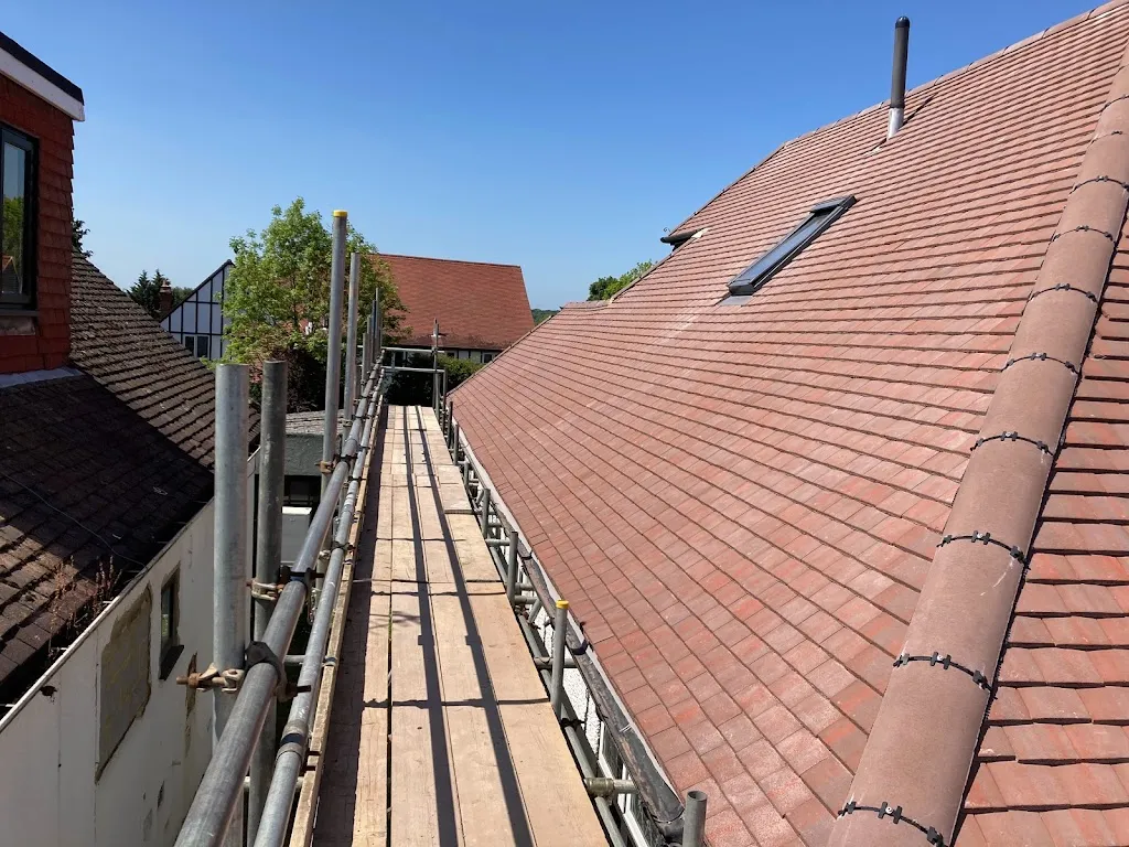 Larchwood property maintenance ltd