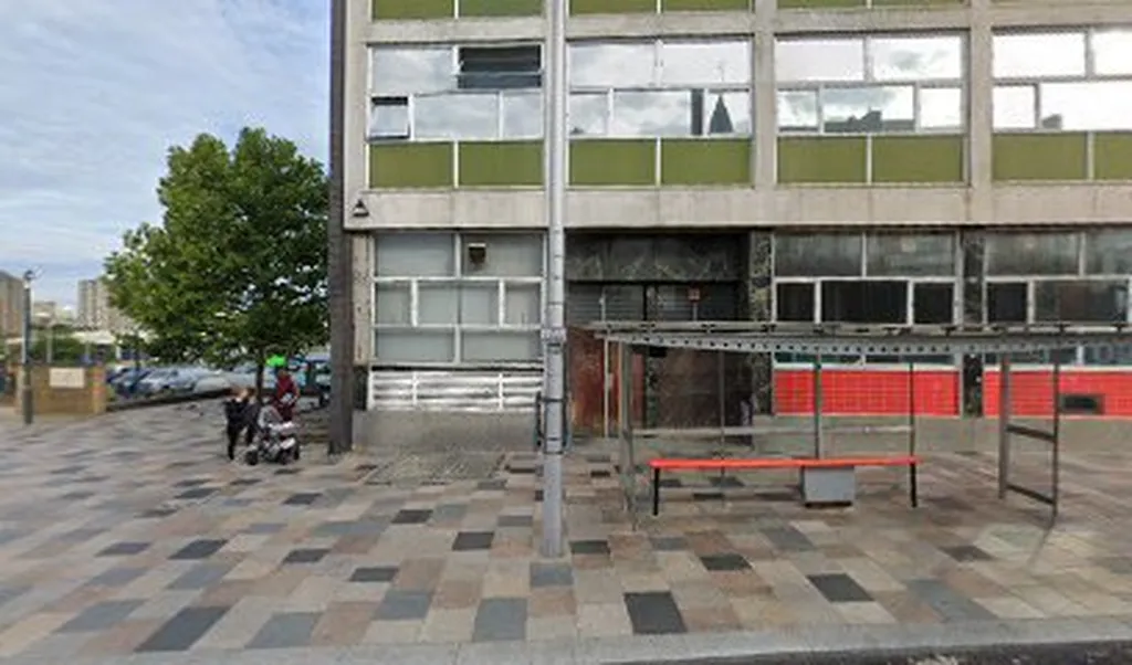 Lavender Hill Police Station (Stop K)