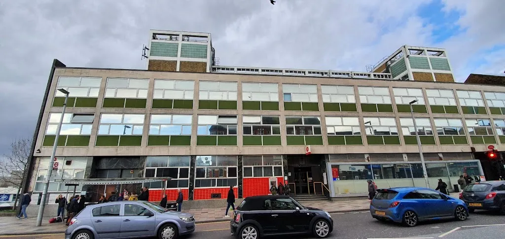 Lavender Hill Post Office