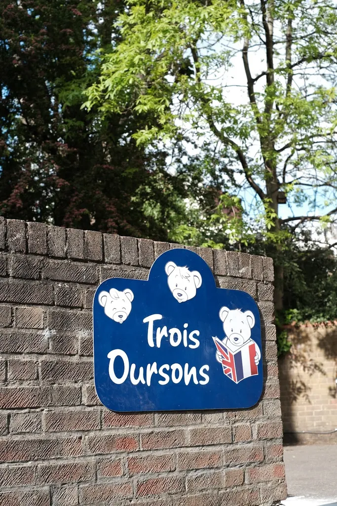 Les Trois Oursons Bilingual Nursery