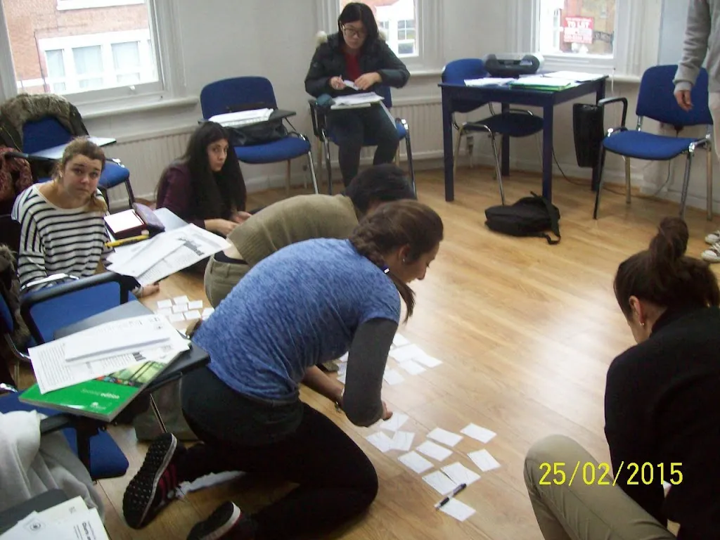 Lexis School of English