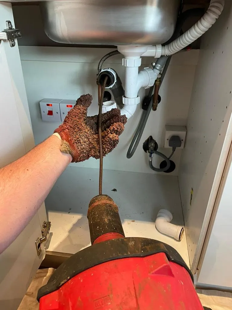 London Efficiency Ltd - 24 Hour Drain Repairs & Clearance Fulham
