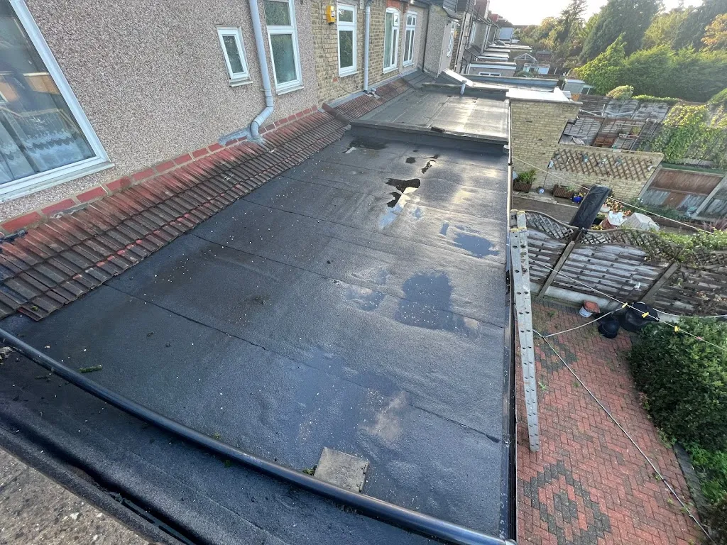 London guttering & roofing ltd